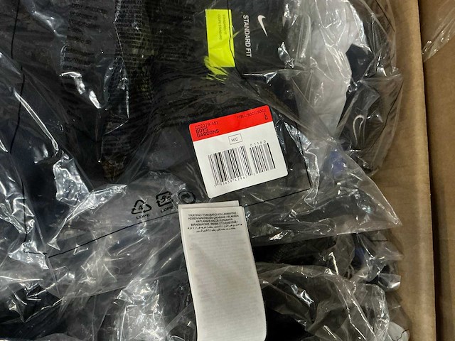 Partij diverse nike junior shorts (140x) - afbeelding 5 van  7