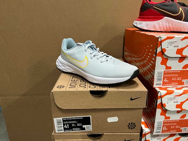 Partij diverse nike kinderschoenen (28x) - afbeelding 5 van  12