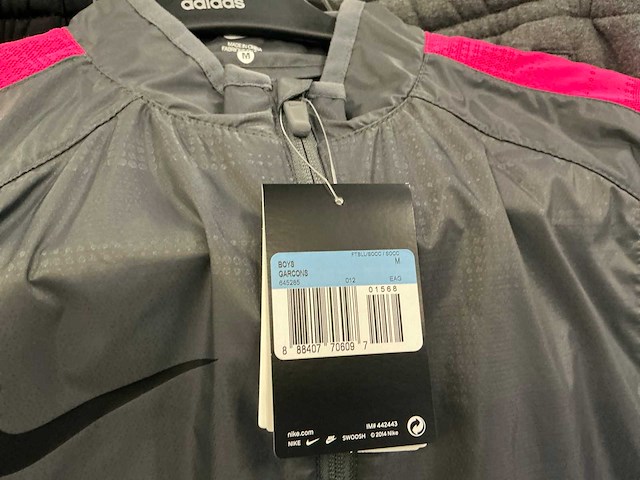 Partij diverse nike kleding (160x) - afbeelding 10 van  18