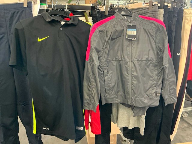 Partij diverse nike kleding (160x) - afbeelding 5 van  18