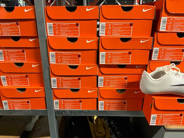 Partij diverse nike/adidas track schoenen (233x) - afbeelding 13 van  36