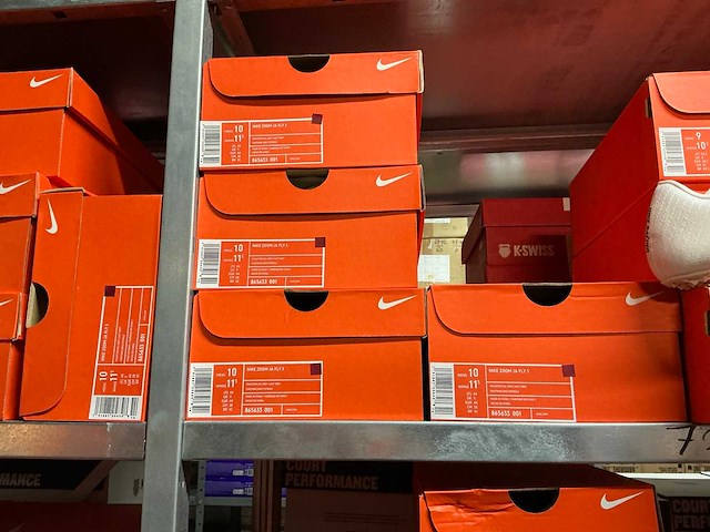 Partij diverse nike/adidas track schoenen (233x) - afbeelding 21 van  36