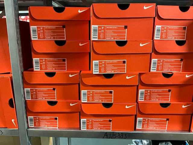 Partij diverse nike/adidas track schoenen (233x) - afbeelding 28 van  36