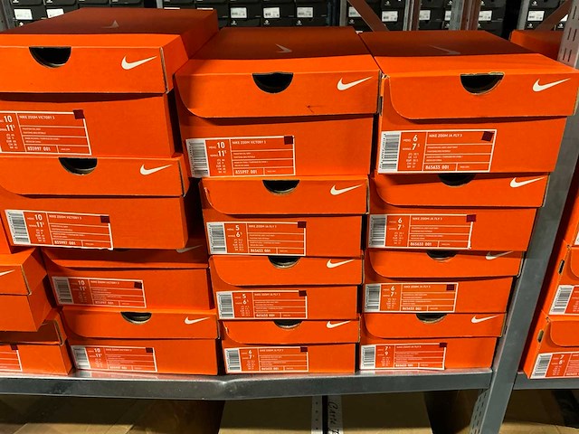 Partij diverse nike/adidas track schoenen (233x) - afbeelding 4 van  35