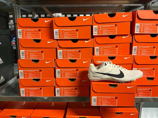 Partij diverse nike/adidas track schoenen (233x) - afbeelding 9 van  35