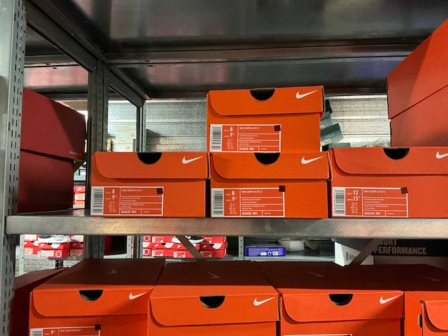 Partij diverse nike/adidas track schoenen (233x) - afbeelding 29 van  35