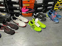 Partij diverse nike/adidas/puma turf schoenen (48x) - afbeelding 3 van  14