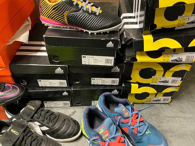 Partij diverse nike/adidas/puma turf schoenen (48x) - afbeelding 5 van  14