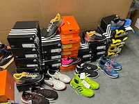 Partij diverse nike/adidas/puma turf schoenen (48x) - afbeelding 7 van  14