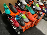 Partij diverse nike/adidas/puma turf schoenen (48x) - afbeelding 9 van  14