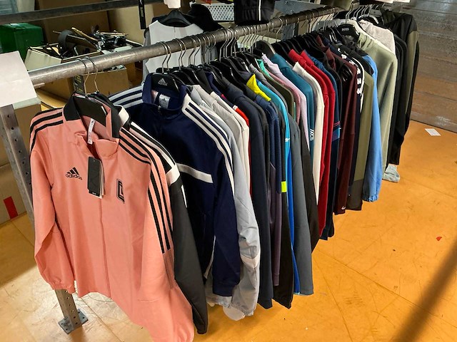 Partij diverse nike/adidas/underarmour/puma hoodies&vesten (116x) - afbeelding 12 van  18