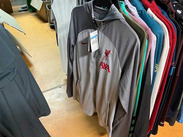 Partij diverse nike/adidas/underarmour/puma hoodies&vesten (116x) - afbeelding 13 van  18