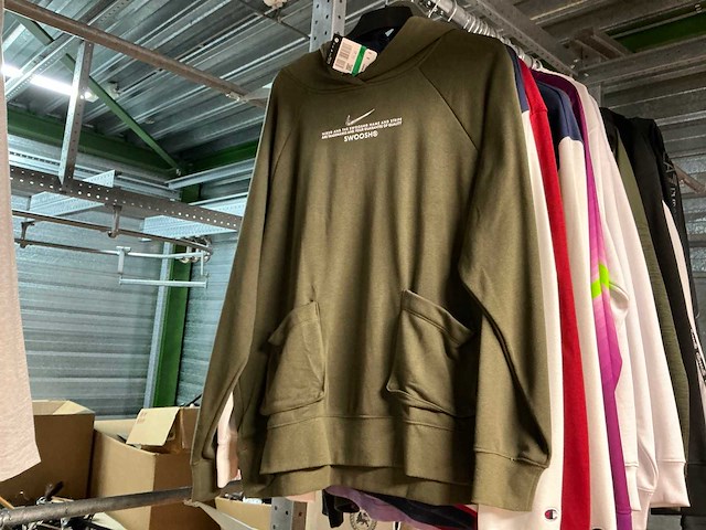 Partij diverse nike/adidas/underarmour/puma hoodies&vesten (116x) - afbeelding 18 van  18