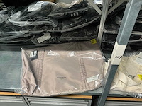 Partij diverse nike/karl lagerfeld/ellesse/kipling/steve madden/etc tassen (73x) - afbeelding 9 van  26