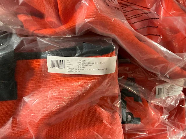 Partij diverse nike/karl lagerfeld/ellesse/kipling/steve madden/etc tassen (73x) - afbeelding 10 van  26