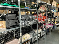 Partij diverse nike/karl lagerfeld/ellesse/kipling/steve madden/etc tassen (73x) - afbeelding 1 van  26