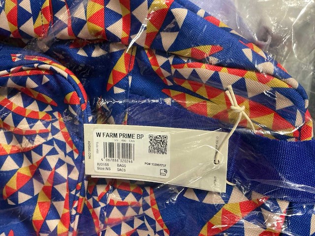 Partij diverse nike/karl lagerfeld/ellesse/kipling/steve madden/etc tassen (73x) - afbeelding 14 van  26