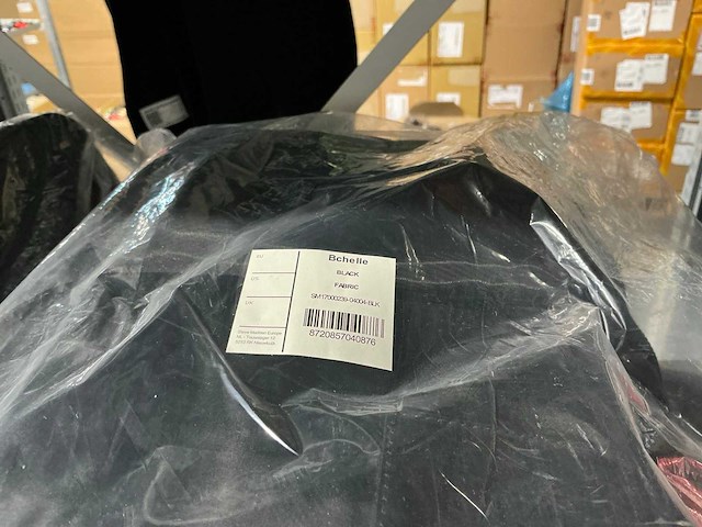 Partij diverse nike/karl lagerfeld/ellesse/kipling/steve madden/etc tassen (73x) - afbeelding 18 van  26