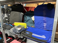 Partij diverse nike/karl lagerfeld/ellesse/kipling/steve madden/etc tassen (73x) - afbeelding 22 van  26