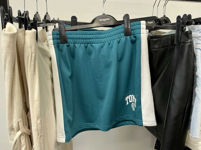 Partij diverse nikkie/tommyjeans/calvinkleinjeans/armaniexchange/etc dames kleding (25x) - afbeelding 32 van  36