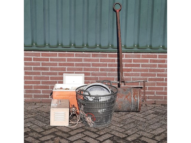 Partij diverse nostalgische decoratie - afbeelding 1 van  9