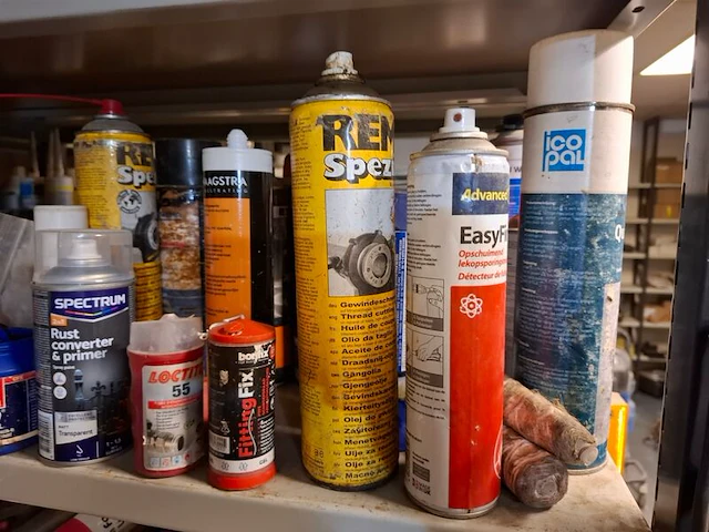 Partij diverse o.a. kitten, spray, etc - afbeelding 24 van  51