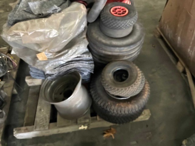 Partij diverse o.a. wielen - afbeelding 4 van  4