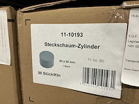 Partij diverse oasis steekschuim (482x) - afbeelding 5 van  8