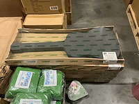 Partij diverse oasis steekschuim en flower bags (57x) - afbeelding 8 van  10