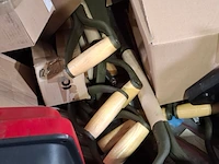 Partij diverse onderdelen en garage inventaris - afbeelding 3 van  6