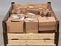 Partij diverse onderdelen en ijzerwaren, o.a daf - afbeelding 1 van  8