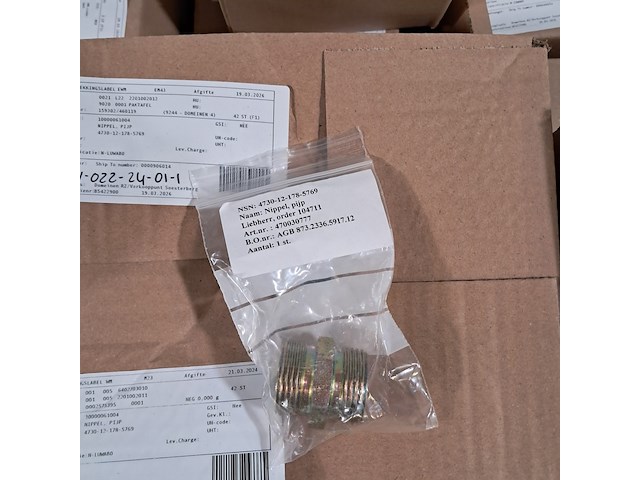 Partij diverse onderdelen en ijzerwaren, o.a daf - afbeelding 2 van  8