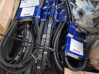 Partij diverse onderdelen en ijzerwaren, o.a daf - afbeelding 6 van  8