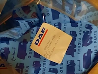 Partij diverse onderdelen en ijzerwaren, o.a daf - afbeelding 10 van  13