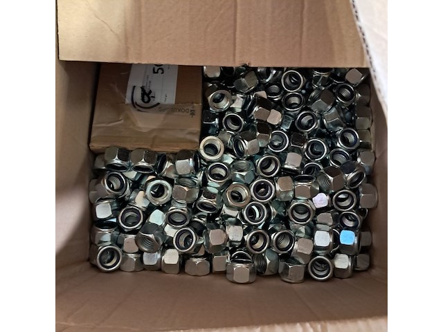 Partij diverse onderdelen en ijzerwaren - afbeelding 4 van  7