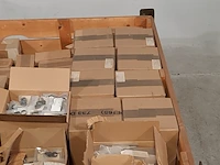 Partij diverse onderdelen en ijzerwaren - afbeelding 7 van  13