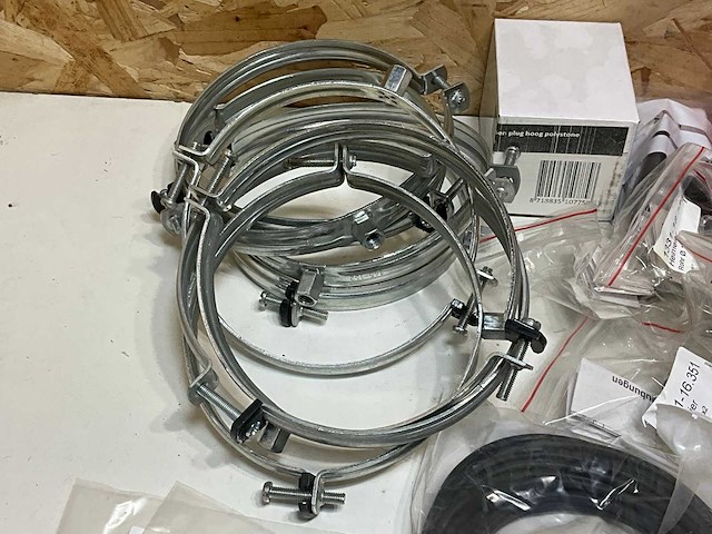 Partij diverse onderdelen en toebehoren - afbeelding 12 van  17