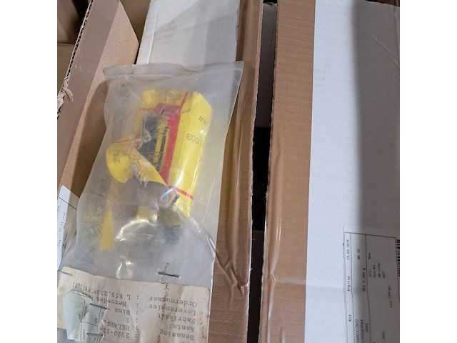 Partij diverse onderdelen, o.a bosch - afbeelding 6 van  8