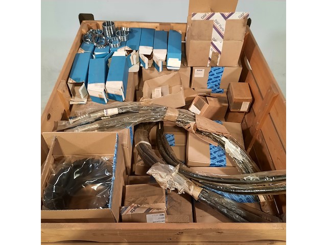 Partij diverse onderdelen, o.a. daf - afbeelding 5 van  12