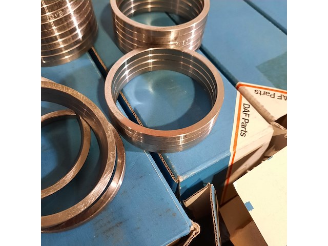 Partij diverse onderdelen, o.a. daf - afbeelding 12 van  12