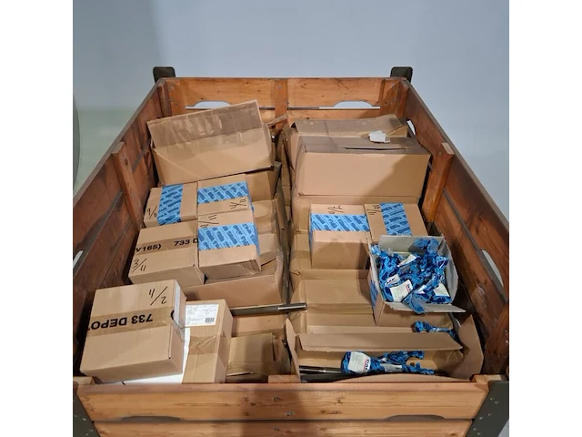 Partij diverse onderdelen, o.a daf - afbeelding 2 van  8