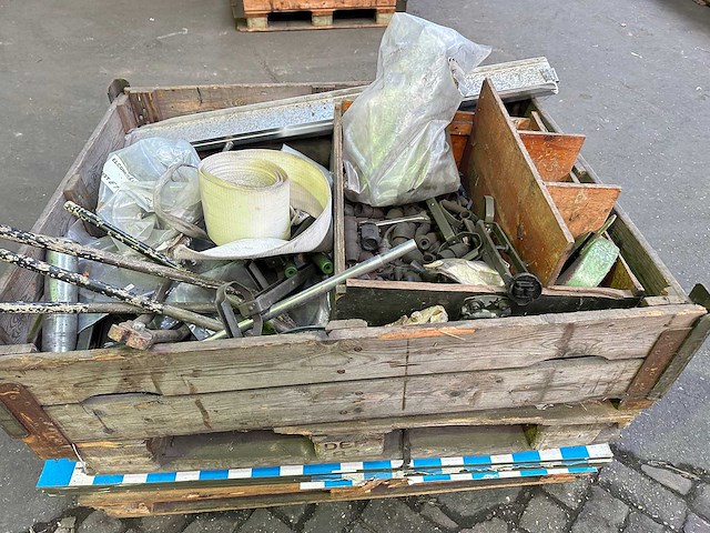 Partij diverse onderdelen - afbeelding 1 van  5