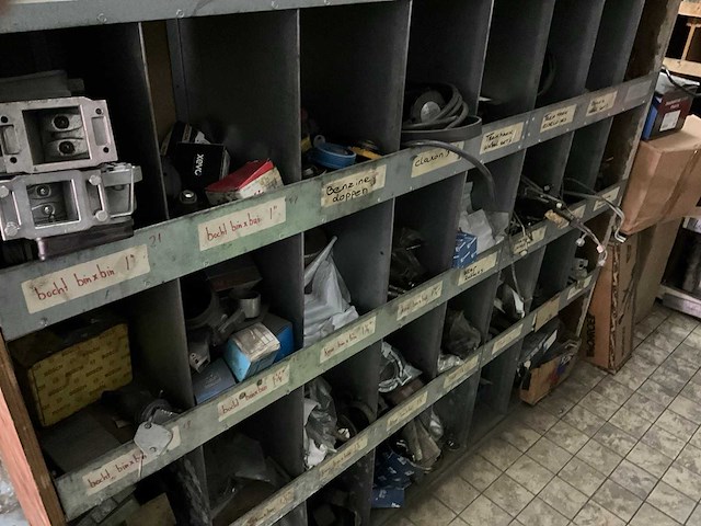 Partij diverse onderdelen - afbeelding 16 van  37