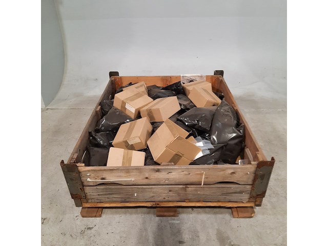 Partij diverse onderdelen - afbeelding 1 van  7