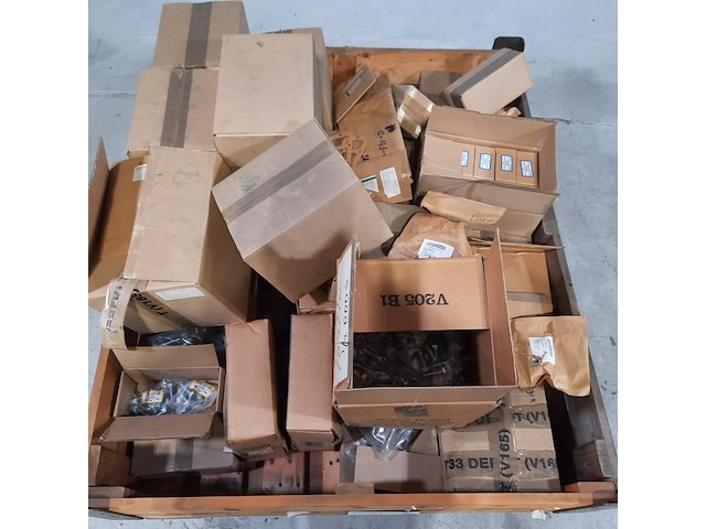 Partij diverse onderdelen - afbeelding 5 van  12