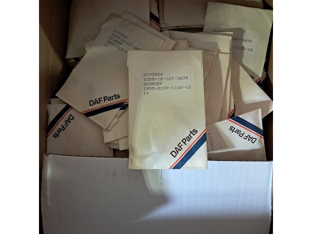 Partij diverse onderdelen - afbeelding 4 van  8