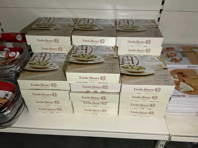 Partij diverse ovenschalen/soepborden/serveerschalen (96x) - afbeelding 5 van  5