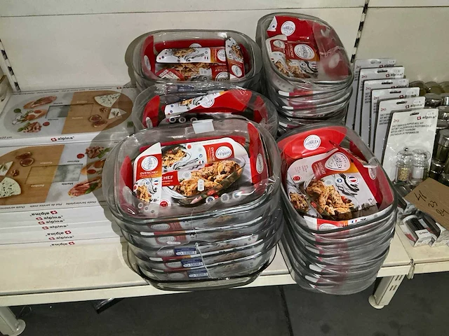 Partij diverse ovenschalen/soepborden/serveerschalen (96x) - afbeelding 3 van  5