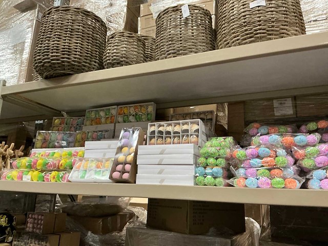 Partij diverse paasdecoratie (148x) - afbeelding 1 van  7