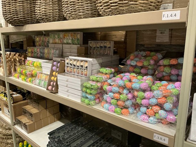 Partij diverse paasdecoratie (148x) - afbeelding 2 van  7